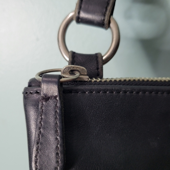 Coach Vintage Made in USA Black Leather Slim Crossbody Bag - Picture 6 of 6